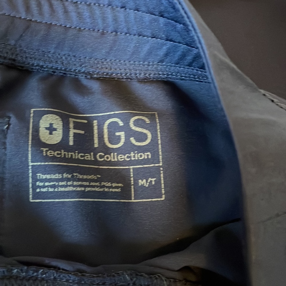 Figs Livingston Basic Scrub Pant (Tall) - Picture 3 of 3